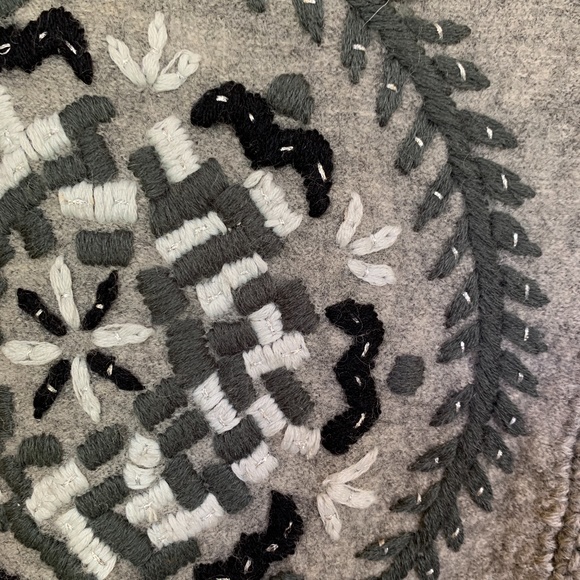 Silk Club Gray Wool Embroidered Duster - Picture 3 of 5